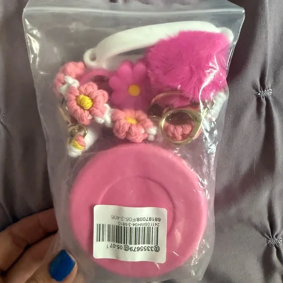 Stanley Quencher Limited Barbie  H2.0 Tumbler in Pink With Stanley Accessories!! - Picture 5 of 9